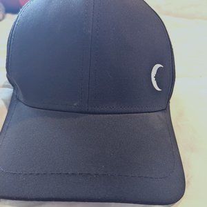 ZYIA black chill hat